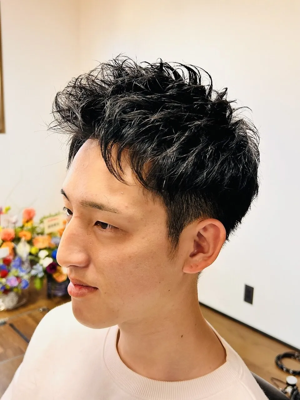 アップバングショート【ツーブロック刈り上げ黒髪短髪】