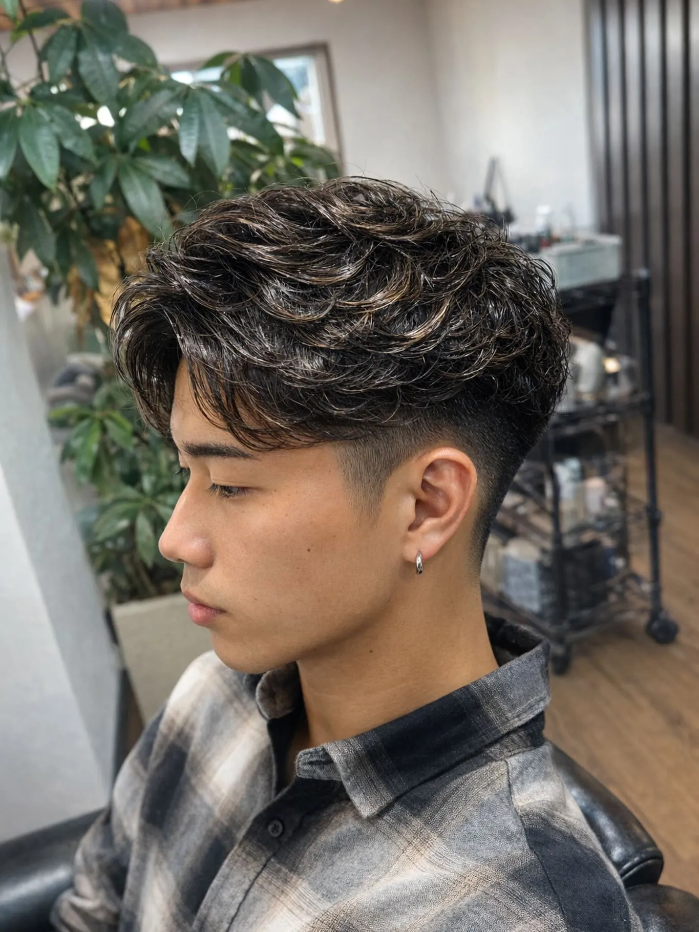 「直毛でセットが決まらない人へ。